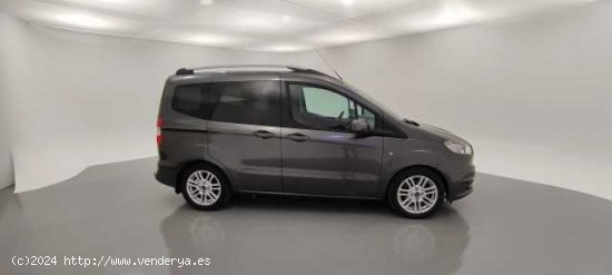 Ford Tourneo Courier ( 1.0 Ecoboost Titanium )  - Sabadell