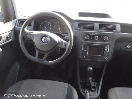 Volkswagen Caddy 1.6 TDI 105 CV DE 5 PLAZAS. de 2017 con 327.000 Km por 8.500 EUR. en Murcia