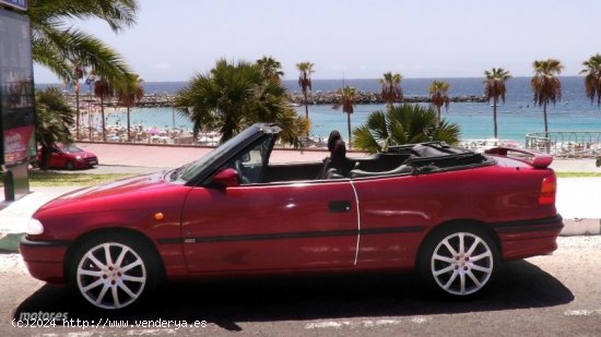 Opel Astra Cabrio 1.8i 16V de 1994 con 405.000 Km por 3.500 EUR. en Las Palmas
