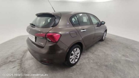 Fiat Tipo ( 1.4 T-Jet Easy )  - Sabadell