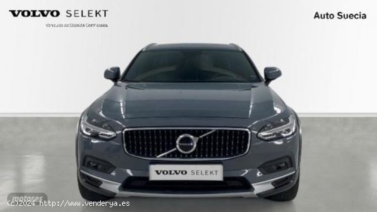 Volvo V 90 FAMILIAR 2.0 B5 D PRO 4WD AUTO 5P de 2021 con 97.298 Km por 44.500 EUR. en Guipuzcoa