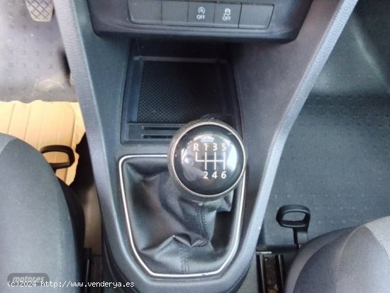 Volkswagen Caddy 4 MOTION 2.0 TDI 122 CV. de 2019 con 233.000 Km por 10.500 EUR. en Murcia