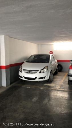 Amplia plaza de parking en Germanias - VALENCIA