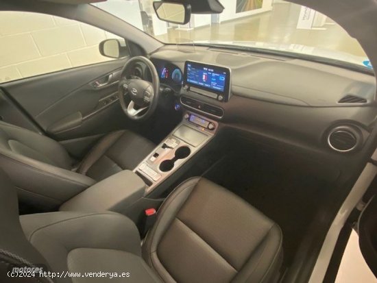 Hyundai Kona 150KW STYLE 2C MY20 de 2020 con 14.871 Km por 36.900 EUR. en Barcelona