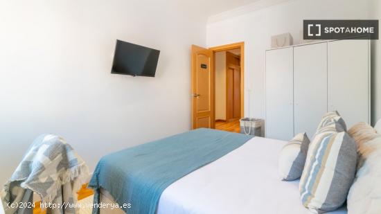 Habitaciones en alquiler en el apartamento de 5 dormitorios en Sarrià-Sant Gervasi - BARCELONA
