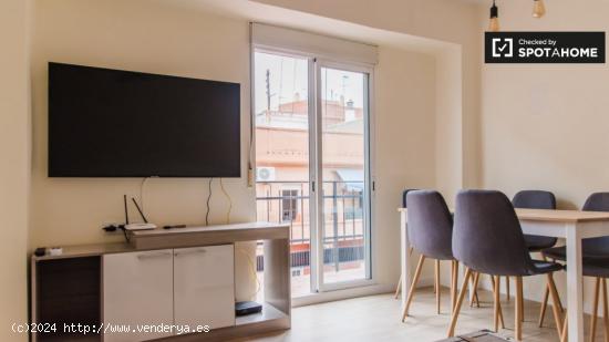 Apartamento de 4 dormitorios en alquiler en Quatre Carreres - VALENCIA