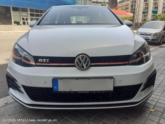 Volkswagen Golf 2.0 GTI VII - Barcelona