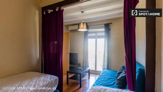 Acogedor apartamento de 1 dormitorio en alquiler en El Raval - BARCELONA