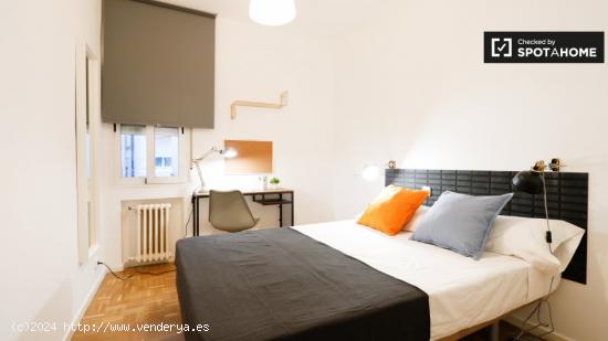 Bonita habitación en alquiler en apartamento de 6 dormitorios, Nueva España - MADRID