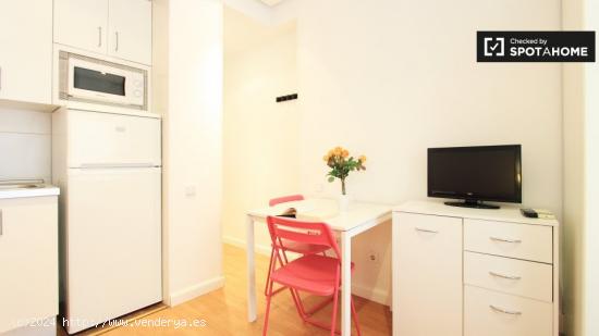 Bonito apartamento estudio en alquiler en Salamanca - MADRID
