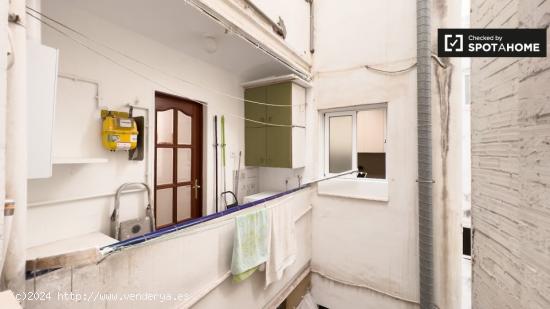 Habitación en piso compartido en L'Hospitalet de Llobregat. - BARCELONA