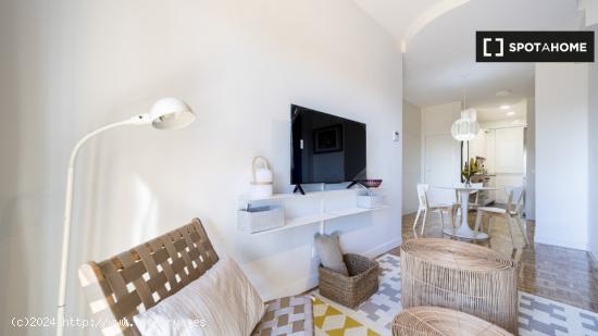 Apartamento de 2 dormitorios en alquiler en Lavapiés - MADRID