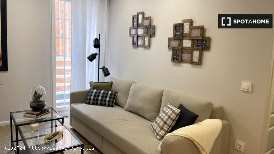 Apartamento de 1 dormitorio en alquiler en Tetuán - MADRID