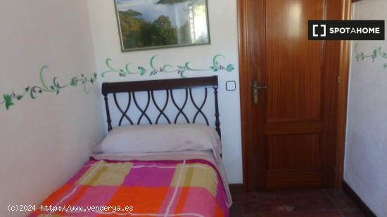Alquiler de habitaciones en piso de 3 habitaciones en Canalejas - CANTABRIA