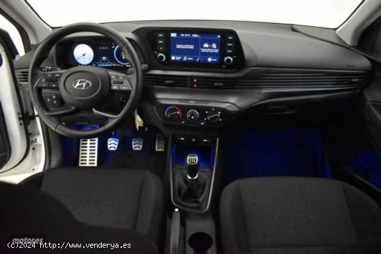 Hyundai Bayon 1.2 MPI Maxx de 2023 con 18.155 Km por 18.900 EUR. en Murcia