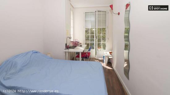  Habitación acogedora con calefacción en piso compartido, Delicias - MADRID 