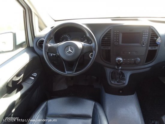 Mercedes Vito TOURER 111 CDI 8 PLAZAS. de 2015 con 170.000 Km por 25.500 EUR. en Murcia