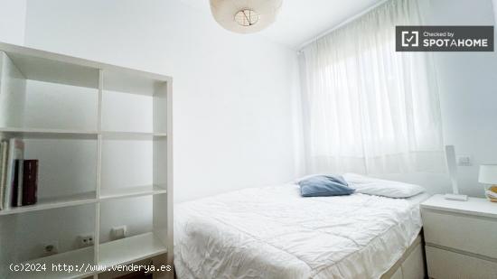 Alquiler de habitaciones en piso de 2 habitaciones en Valdeacederas - MADRID