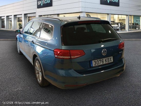 Volkswagen Passat   2.0 TDI 110kW(150CV) DSG Variant Advance - Badajoz