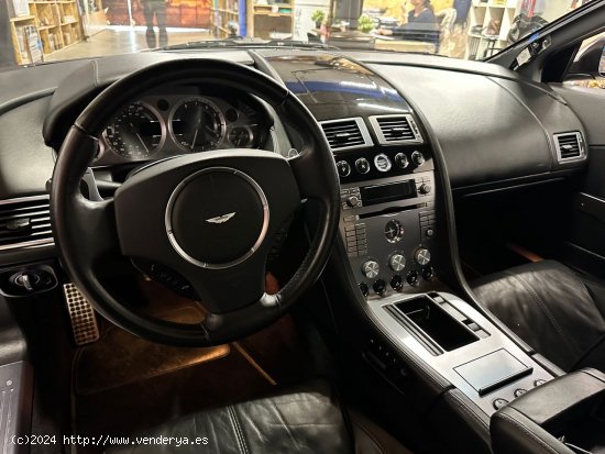 Aston martin DB9 Touchtronic - ROSES