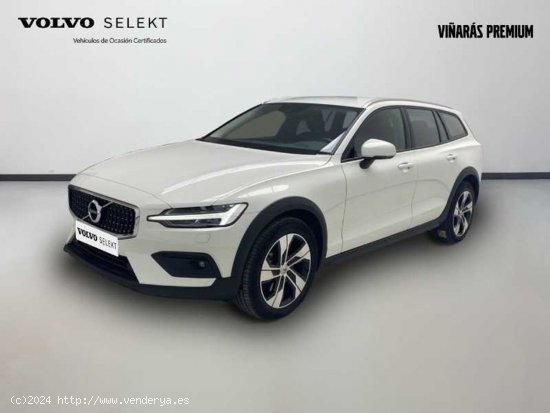  Volvo V60 Cross Country , B4 AWD mild hybrid - Señorío de Illescas 