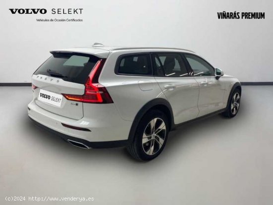 Volvo V60 Cross Country , B4 AWD mild hybrid - Señorío de Illescas