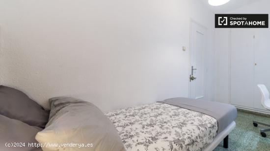 Acogedora habitación en alquiler en apartamento de 5 dormitorios - El Pla del Real - VALENCIA