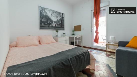 Habitación soleada en apartamento de 5 dormitorios en El Pla del Real, Valencia - VALENCIA
