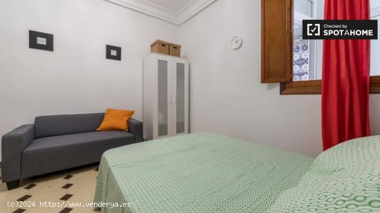 Acogedora habitación con cama doble en alquiler en Quatre Carreres - VALENCIA