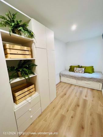  Alquiler de habitaciones en piso de 2 habitaciones en L'Hospitalet De Llobregat - BARCELONA 