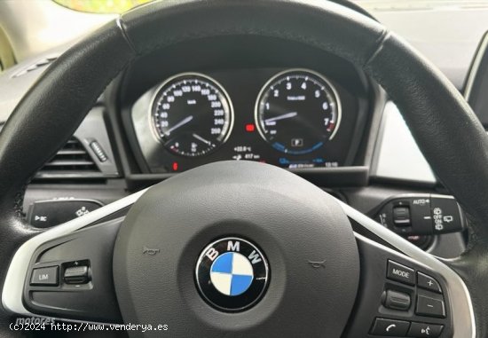 BMW Serie 2 Active Tourer 225e xDrive de 2019 con 46.000 Km por 20.400 EUR. en Madrid