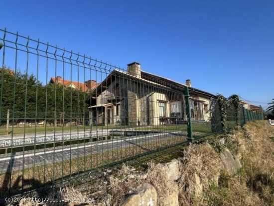 Casa en venta en Hinojedo (Cantabria)