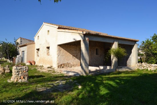  Villa en venta en Gata de Gorgos (Alicante) 