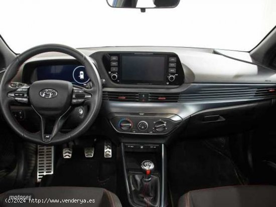 Hyundai i20 1.2 MPI Nline 30 Aniversario de 2023 con 9.990 Km por 17.990 EUR. en Cadiz