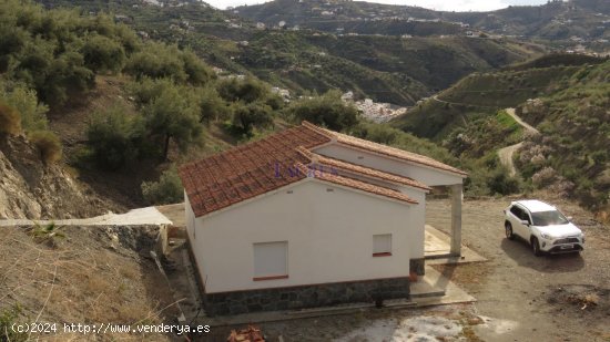 Villa en venta en Canillas de Albaida (Málaga)