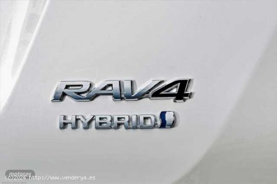 Toyota RAV 4 2.5l hybrid 2WD Feel! de 2017 con 179.000 Km por 19.990 EUR. en Valencia