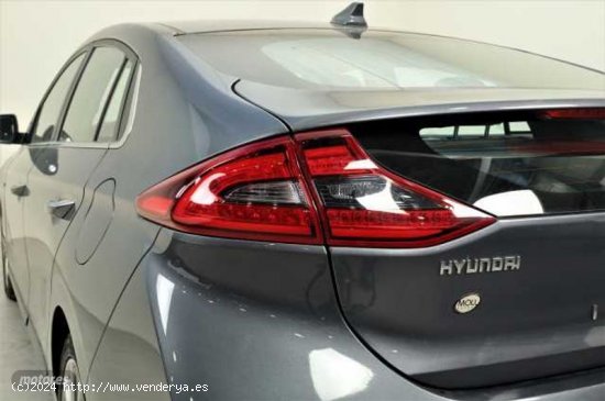 Hyundai Ioniq 1.6 GDI HEV Style DCT de 2018 con 79.521 Km por 19.990 EUR. en Valencia