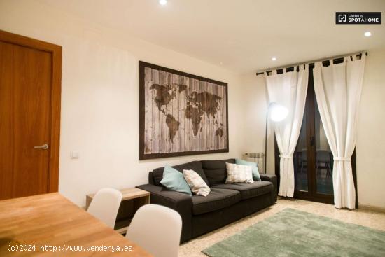  Totalmente amueblado apartamento de 4 dormitorios en alquiler en el Raval - BARCELONA 