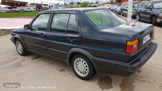 Volkswagen Jetta 1.6 Pacific de 1991 con 160.700 Km por 3.800 EUR. en Madrid