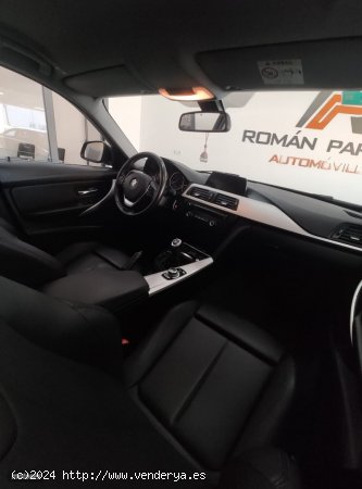 BMW Serie 3 318d touring de 2014 con 261.000 Km por 12.500 EUR. en Sevilla