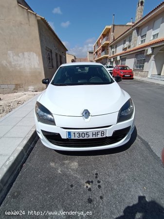 Renault Megane Emotion dci 1.5 tomtom edition de 2011 con 170.000 Km por 7.660 EUR. en Alicante