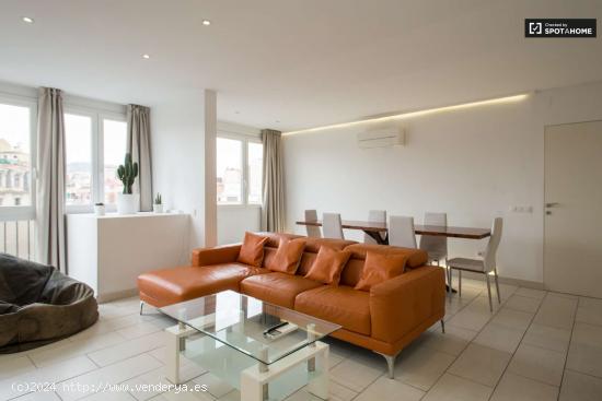  Moderno apartamento de 3 dormitorios en alquiler en Poblenou - BARCELONA 