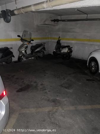 Parking para Coche y moto - BARCELONA