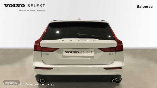 Volvo V 60 V60 Momentum Pro, B4 mild hybrid (diesel) de 2022 con 24.516 Km por 36.990 EUR. en Ourens