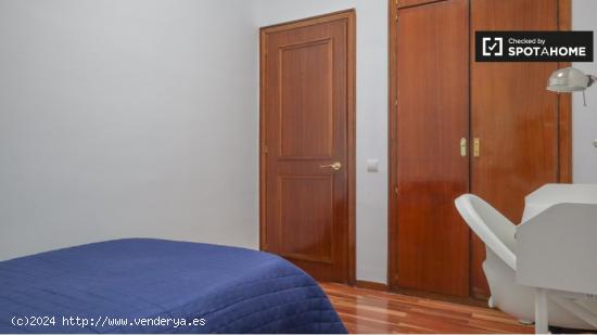 Habitación en piso compartido en Madrid. ¡Reserva online tu próxima casa con Spotahome! - MADRID