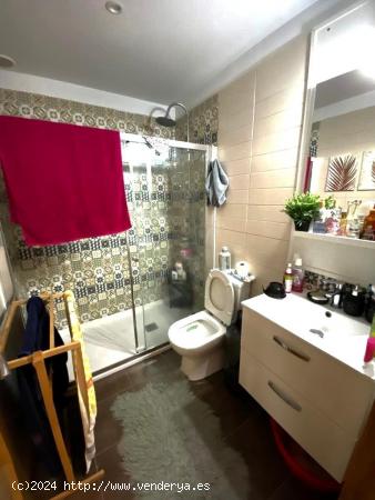 En Venta Piso de 2 dormitorios y 1 baño-Zona Avenida Finisterre - A CORUÑA