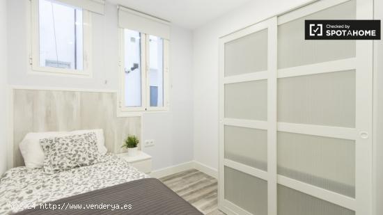 Habitación moderna en apartamento de 5 dormitorios, Retiro - MADRID