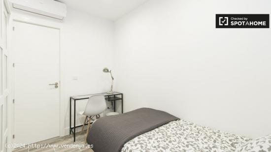 Habitación moderna en apartamento de 5 dormitorios, Retiro - MADRID