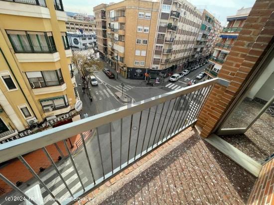  FANTASTICO PISO PEGADO A LA CONDOMINA Y BARRIO DE SANTA EULALIA - MURCIA 