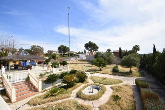Villa en venta en Godelleta (Valencia)